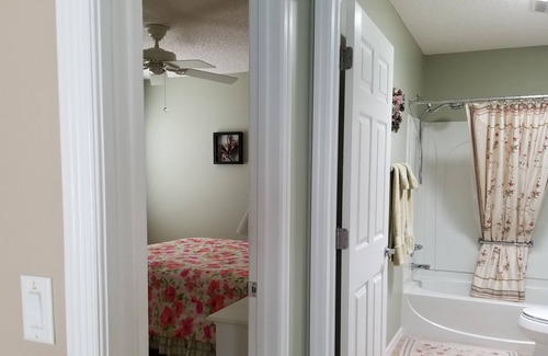Mallory Square House | Perfect Location, 2/2 Lake Sumter Landing, The Villages, FL