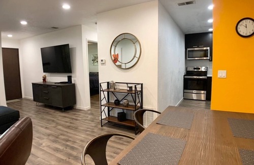 Racquet Club West Condo | Perfect Palm Springs Pied-à-terre