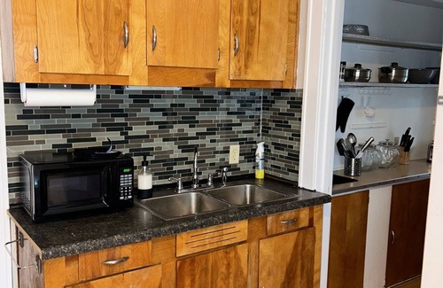 West Allis Apartment | Perfect Place West Allis- Wisconsin Walking distance from State Fair Grounds