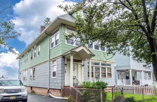 Passaic Apartment | Perfect Private Unit in Passaic