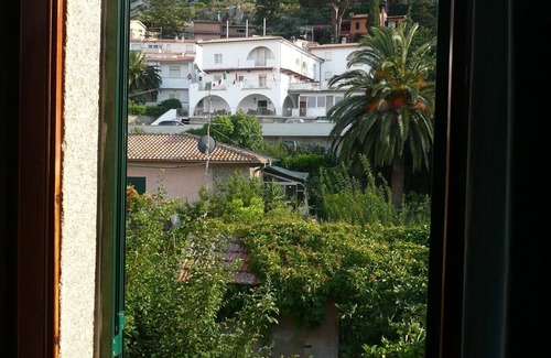 Giglio Porto House | Perfect Summer and Mid-Season Retreat on the Beautiful Island of Giglio