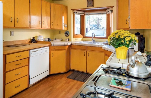 Tahoe Island Cabin | Perfect Tahoe Cabin Taking Applications for Ski Leases or Monthly Rentals Only