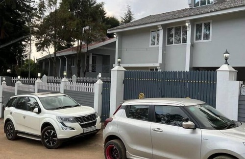 Thalayathimund Villa | Perfect villa for your family vacation very close to City with Mountain Views