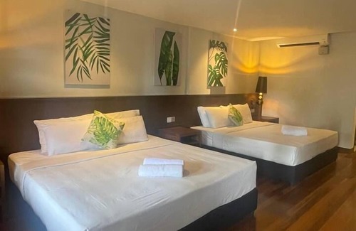 Pulau Perhentian Besar Resort | Perhentian Arwana Resort - BlueStar