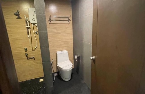 Pulau Perhentian Besar Resort | Perhentian Arwana Resort - BlueStar