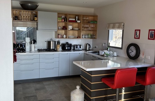 Perisher Valley Ski Chalet | Perisher- Family-sized Stand-alone Chalet. the Perfect Place to Stay On-snow