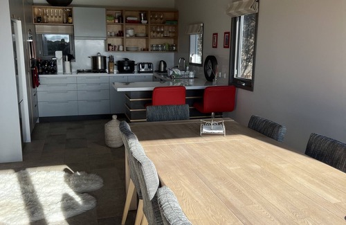 Perisher Valley Ski Chalet | Perisher- Family-sized Stand-alone Chalet. the Perfect Place to Stay On-snow