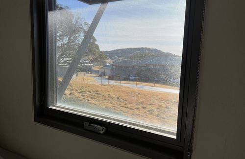 Perisher Valley Ski Chalet | Perisher- Family-sized Stand-alone Chalet. the Perfect Place to Stay On-snow