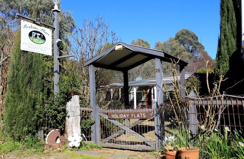 Jamieson Cottage | Perkins Place Tulip Cottage