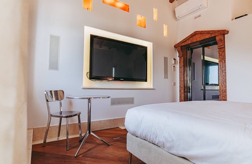 Badia Calavena Bed & Breakfast | Perla, room with bathroom.Villa Riva, tranquility,at the foot of the Little Dolomites.