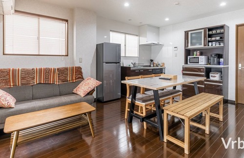 Minato House | Permitted $ 170m2, large groups can stay, convenient access to major tourist spots, right in front of a convenience store