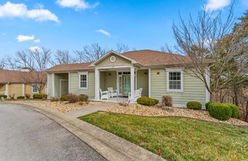 Branson House | Personal Getaway. Golf Resort Gem. Great Location!