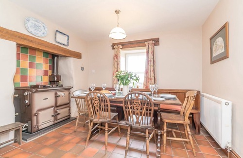 Brynrefail Cottage | Perthi-Uchaf - a self catering cottage that sleeps 6 guests in 3 bedrooms