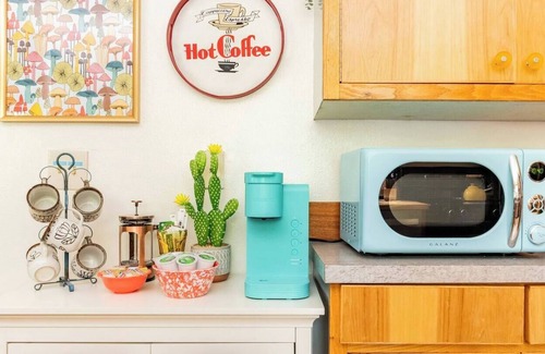 Cascade Locks Cottage | Pet+EVCar Friendly Cottage | Walk2Brewpub+River