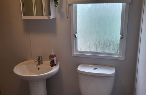 Barmston House | Pet friendly, 6 berth modern caravan