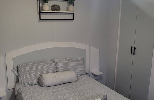 Barmston House | Pet friendly, 6 berth modern caravan