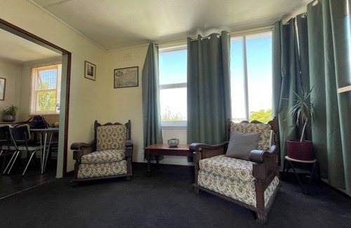 Glenorchy Cottage | Pet friendly accommodation.