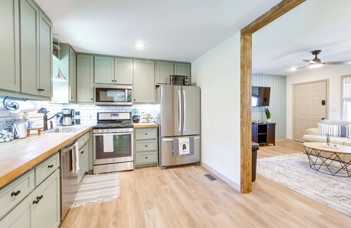 Moody House | Pet-Friendly Alabama Retreat w/Deck & Patio!