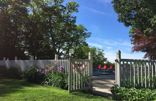 Coopersville Cottage | Pet Friendly and peaceful setting!