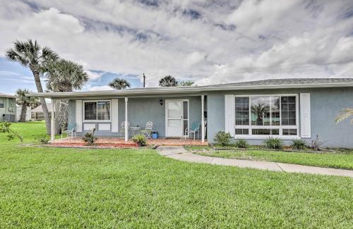 Silk Oaks House | Pet-Friendly Beach House with Deck Walk to Beach!