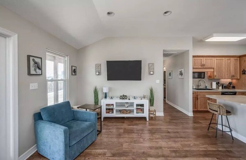 Jamaica Beach House | Pet friendly canal retreatn
