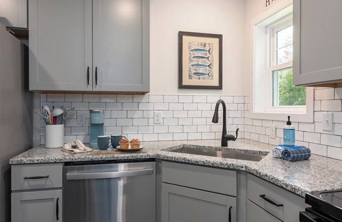 Tilghman House | Pet-Friendly Cottage – Ideal for Summer Getaways!