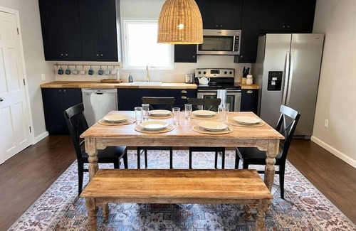 Union House | Pet friendly cottage located between the Ark & Creation Museum