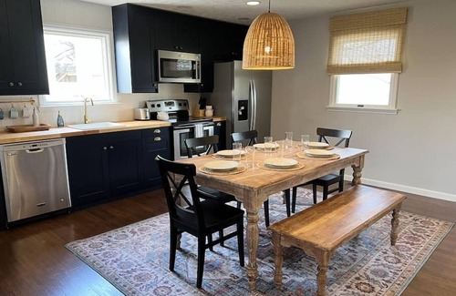 Union House | Pet friendly cottage located between the Ark & Creation Museum