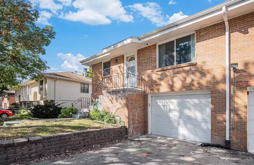 North Central Omaha House | Pet Friendly Duplex 6Ft Fence King Bed