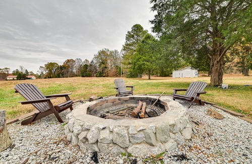 Como House | Pet-Friendly Gleason Home w/Hot Tub & Fire Pit!