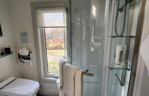 Utterson House | Pet Friendly - Gryffin RidgeThe Magic Forest