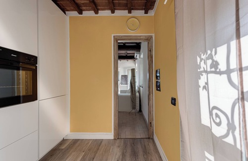 Greve in Chianti House | Pet-friendly Holiday Home 'Poggio Al Mandorlo' with Garden, Whirlpool & Wi-Fi