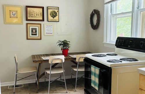 Ypsilanti Apartment | Pet-Friendly Historic Stay I Near Fold Lake, Depot Town & 10 Mins to Ann Arbor
