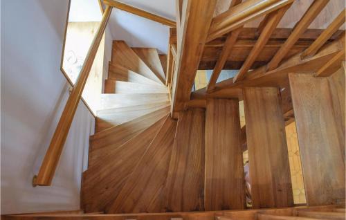 Sainte-Mere-Eglise House | Pet Friendly Home In Sainte-Mère-Eglise