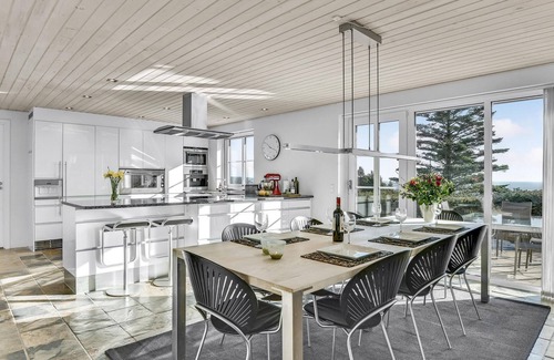 Hvidbjerg Strand House | Pet friendly home in Børkop with sauna
