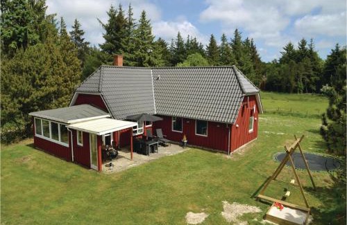 Vejers Strand House | Pet Friendly Home In Vejers Strand