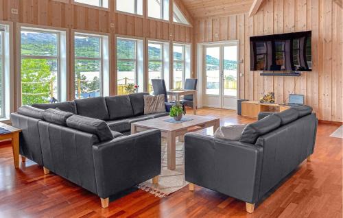 Eidsvag House | Pet Friendly Home In Eidsvåg I Romsdal