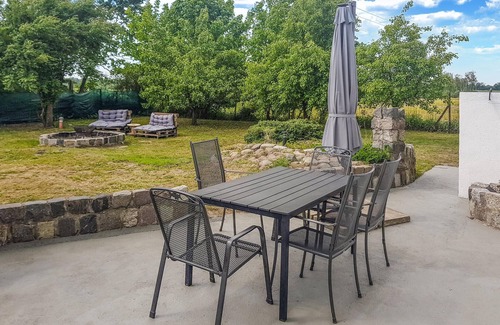 Kolonia Radzanek House | Pet friendly home in Maszewo with WiFi