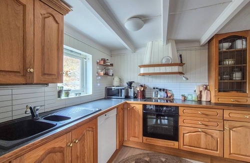 Vindafjord House | Pet friendly home in Nedre Vats