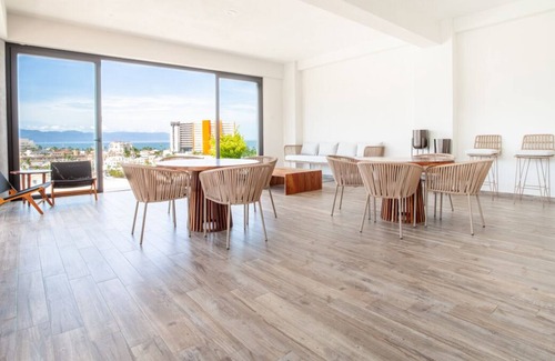 Diaz Ordaz Condo | Pet Friendly New Condo In Versalles that Sleeps 4 with Rooftop Pool