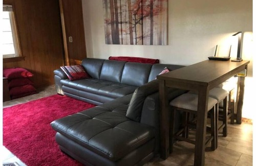 Shaver Lake Cabin | Pet Friendly Snuggle Rock Cabin, Private w/Deck