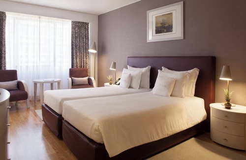 Santo Antonio Hotel | Pet-Friendly Space at Altis Suites – Three Contemporary Units in Lisbon, Kitchen