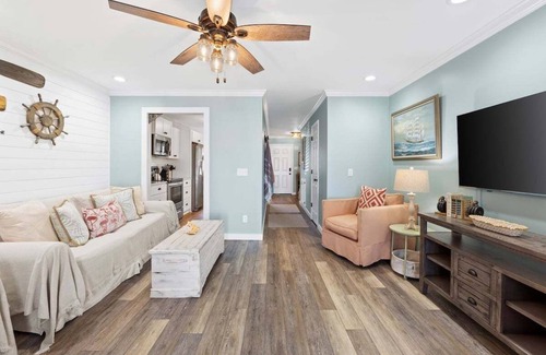 Crescent Beach Condo | Pet-friendly condo, less than 5 min walk to beach, beach chairs, wagon, umbrella etc. included!