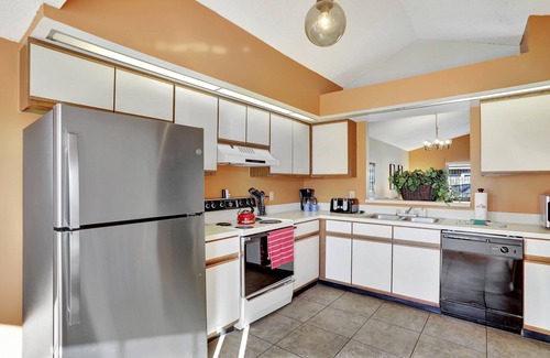 Buena Ventura Lakes House | Pet-friendly vacation home, private pool, fully fenced in backyard, free WiFi
