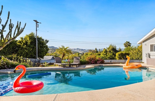 Fallbrook House | Pet friendly Vet Owned Home with Pool