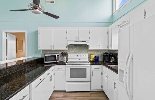 Ocean Isle Beach House | Pet Friendly w/Private Pool | Easy Beach Access
