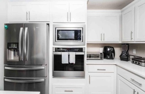 South Tulsa House | Pete's Place 2.9 miles from St Francis hospital
