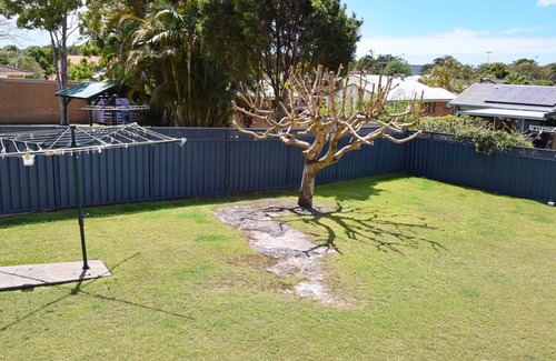 South West Rocks House | Pete's Place. Well-appointed reburnished 2 storey house