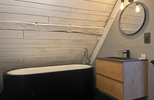 Nivelles Bed & Breakfast | Peter House
