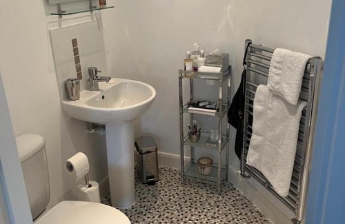 Peterborough House | Peterborough, Hampton Vale Lakeside En-Suite Large Double bedroom with great modern facilities